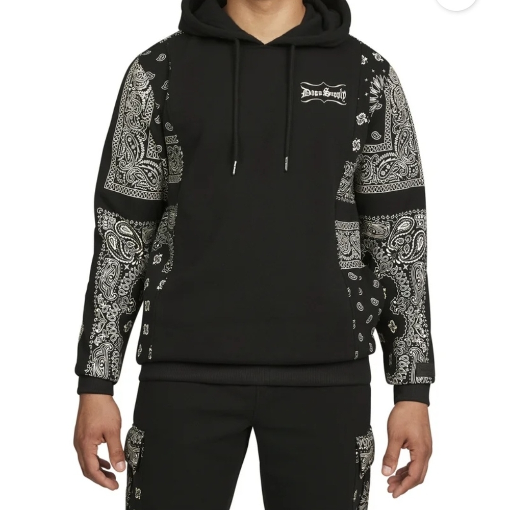 💋Black Paisley Hoodie💋 - Picture 4 of 9